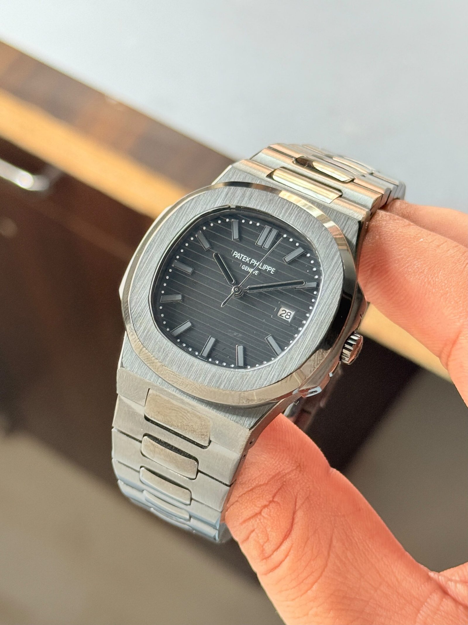 Patek Philippe Nautilus Premium Japanese Quartz Watch - Image 2